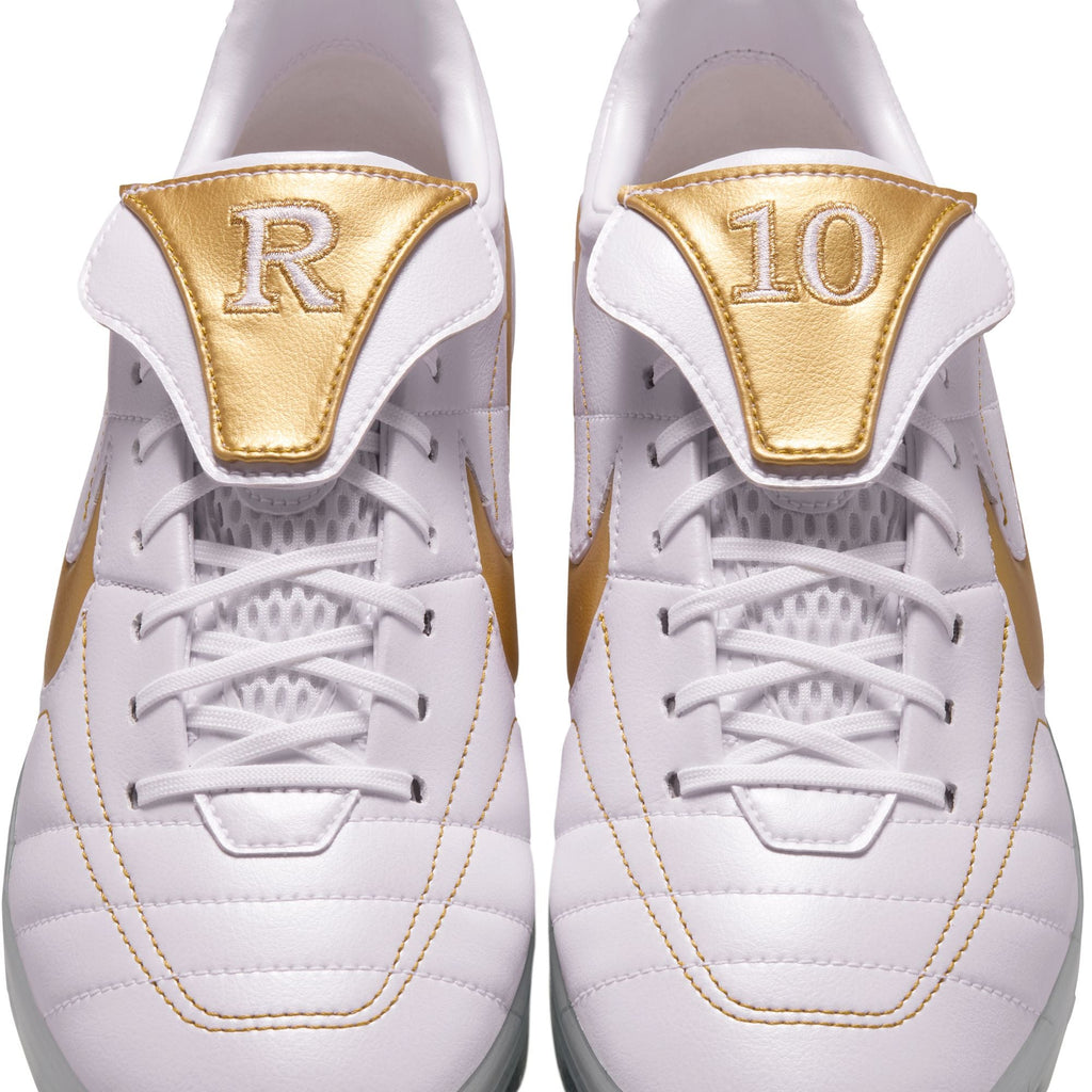 Nike Mens Cryoshot Tiempo Legend R10 OG - White